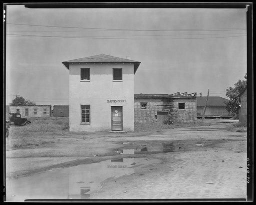 Moundville, Alabama. Mayor's office