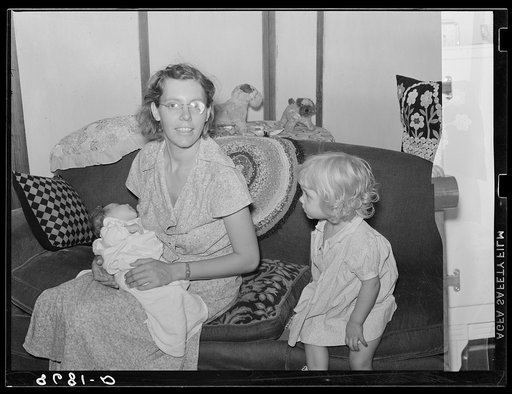 Shawnee County, Kansas. Family of a Kansas tenant farmer