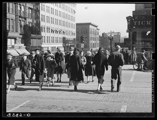 Noon hour crowd. Omaha, Nebraska