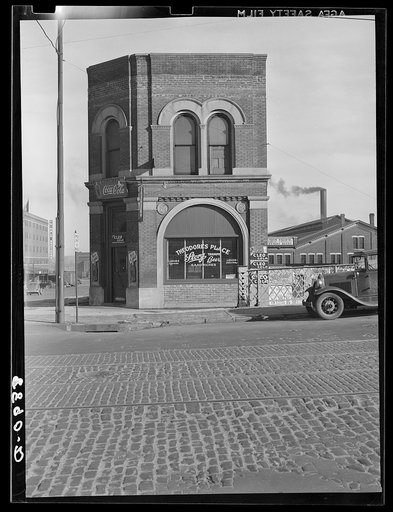 Saloon near railroad yards. Omaha, Nebraska