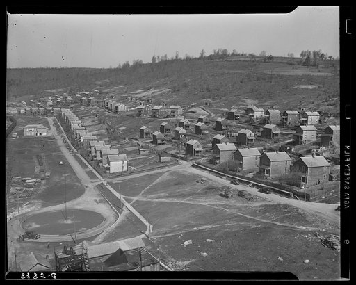 Kempton, West Virginia. Company houses.