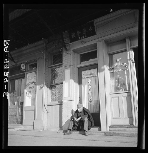 Old time Chinaman of the type that originally followed the crops in California. Sacramento, California