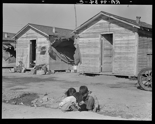 Company housing for cotton workers near Corcoran, California