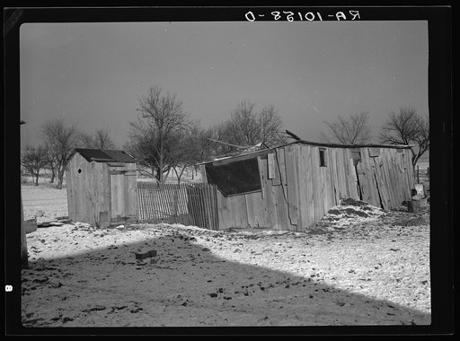 Outbuildings on James Simmons farm near Marseilles, Illinois