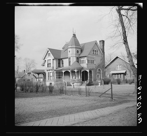 House in Ottawa, Illinois