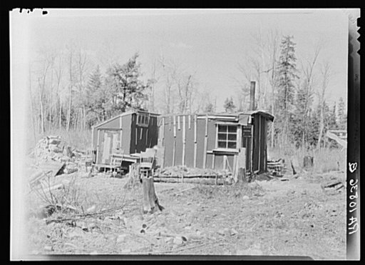 Shack occupied by parents of Lon Allen. Iron River, Michigan