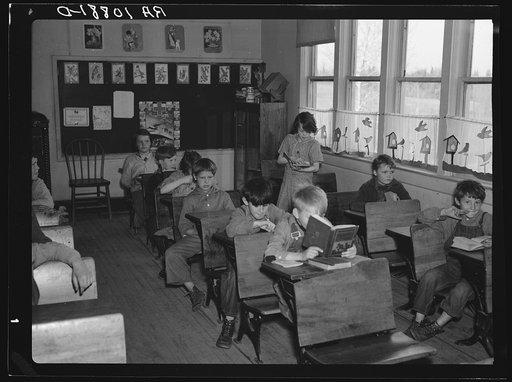 Rural school in session near Tipler, Wisconsin