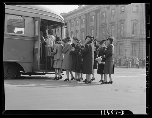 Washington, D.C. Shoppers boarding Mount Pleasant car at 7th and F Streets, N.W.