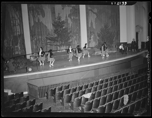 Washington, D.C. Irish group from Chicago rehearsing for the National Folk Festival