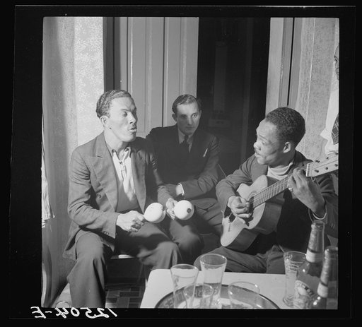 Itinerant musicians in a bar. Rio Piedras, Puerto Rico