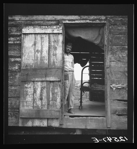 Company housing. Ponce, Puerto Rico