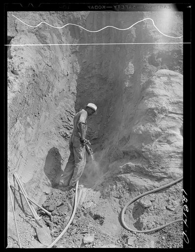 Negro quarry worker in limestone quarry near Frederick, Maryland