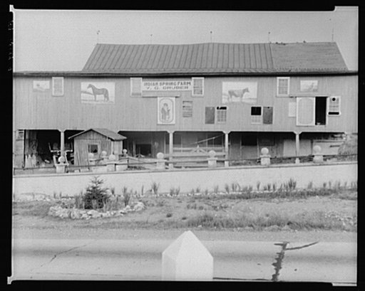 Pennsylvania Dutch barn near Krunsville, Pennsylvania