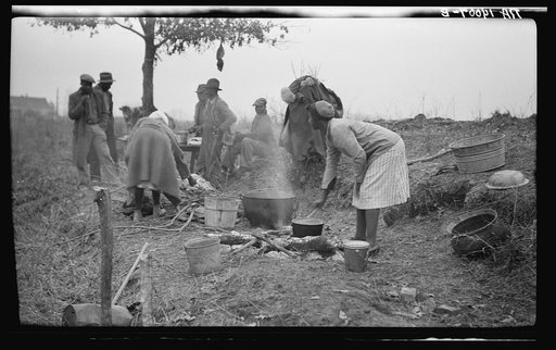Parkin (vicinity), Arkansas. The families of evicted sharecroppers from the Dibble plantation. Were legally evicted the week of January 12, 1936. The plantation having charged that by membership in the Southern Tenant Farmers' Union they were engaging in a conspiracy to retain their homes, this cont