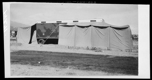 Shafter, California. Shower-bath trailer at the Farm Security Administration camp for migratory workers