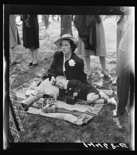 A big day, Mama: Easter bunnies, cherry blossoms and picture taking. Cherry Blossom Festival, Washington, D.C.