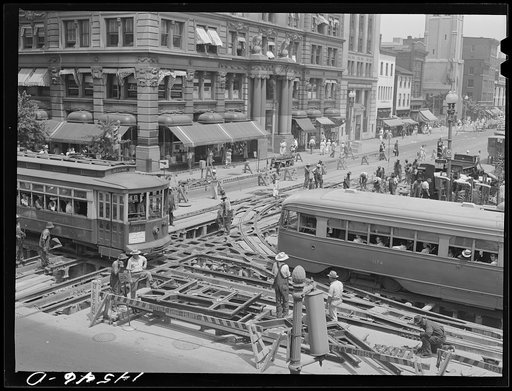 Repairing streetcar tracks, Fourteenth and G Streets, N.W., Washington, D.C.