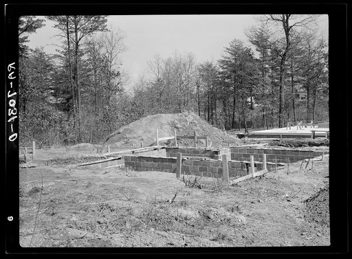 Untitled photo, possibly related to: Scenes of the northern Shenandoah Valley, including the Resettlement Administration's Shenandoah Homesteads