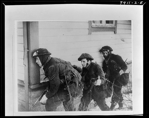 Untitled photo shows: British commando soldiers during the raid on Vaagso, 27 December 1941