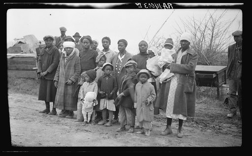 Untitled photo, possibly related to: Families of evicted sharecroppers on the Dibble plantation. Parkin (vicinity), Arkansas
