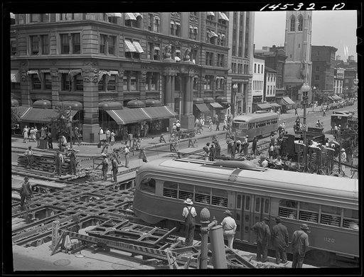 Untitled photo, possibly related to: Repairing streetcar tracks, Fourteenth and G Streets, N.W., Washington, D.C.