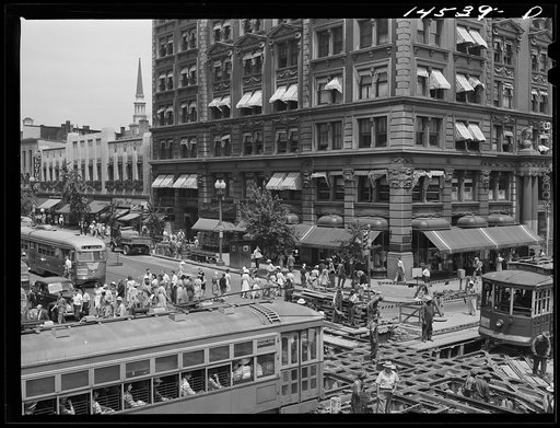 Untitled photo, possibly related to: Repairing streetcar tracks, Fourteenth and G Streets, N.W., Washington, D.C.