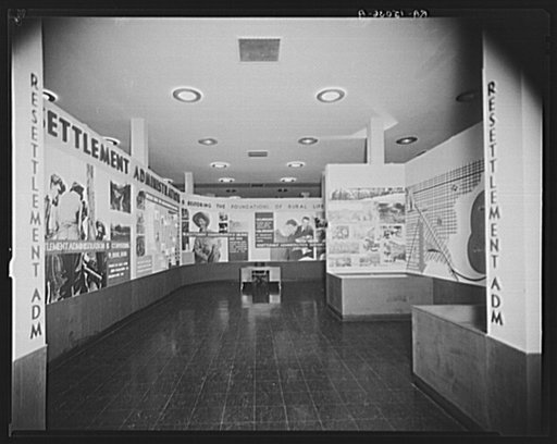 Resettlement Administration traveling exhibit at the Dallas exposition, Texas Centennial