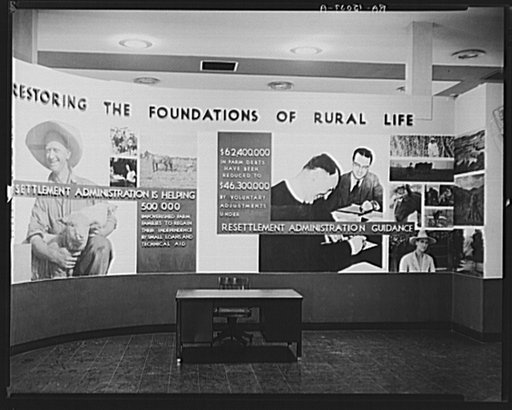 Resettlement Administration traveling exhibit at the Dallas exposition, Texas Centennial