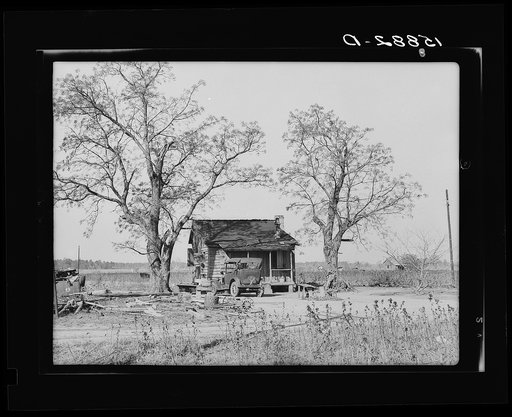 Old house at Pembroke Farms, North Carolina