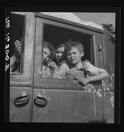Children of migrant agricultural workers in California