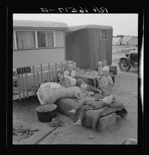 Children from Chickasaw, Oklahoma, in a potato pickers' camp near Shafter, California
