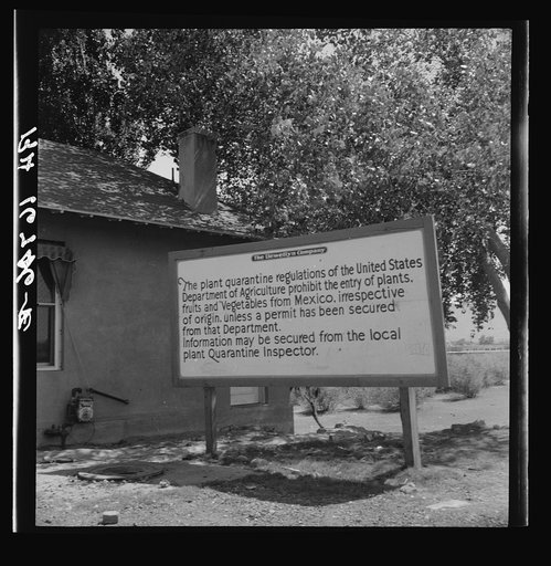 Sign at bridge between Juarez, Mexico and El Paso, Texas