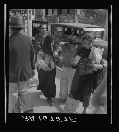 El Paso housewives after a day's shopping in Juarez, Mexico where they benefit by the rate of exchange. Texas
