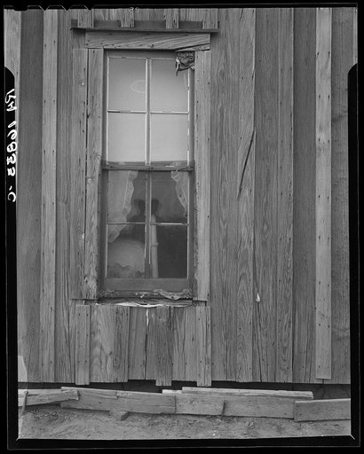 Detail of Texas Panhandle tenant farmer's house. He is now abandoning this house after twenty years effort to farm successfully