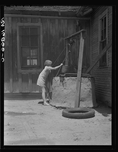 One of a Texas sharecropper's ten children. Hall County, Texas