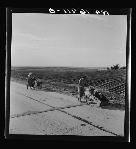 Flood refugee family near Memphis, Texas
