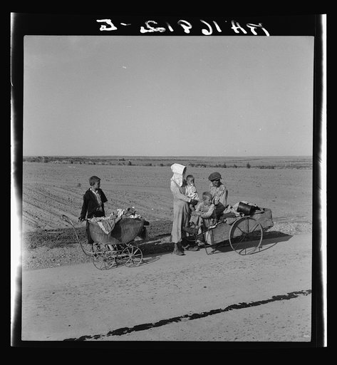 Flood refugee family near Memphis, Texas