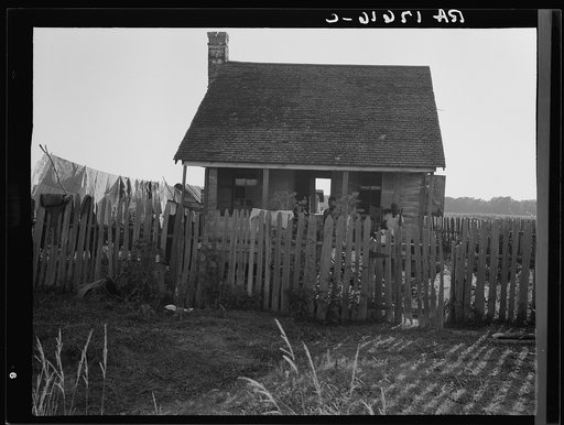 House on a cotton plantation in the Louisiana delta