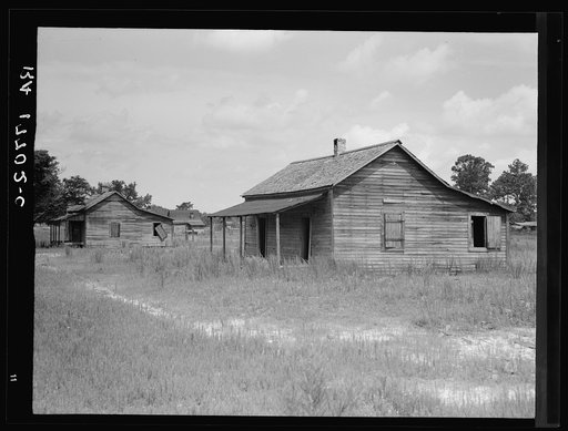 Careyville, northern Florida. The mill closed down January 1, 1937 and the occupants of these houses were dispersed