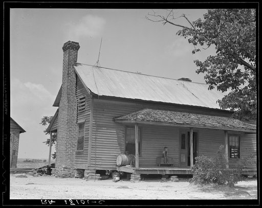 Home of sharecropper family near Chesnee, South Carolina