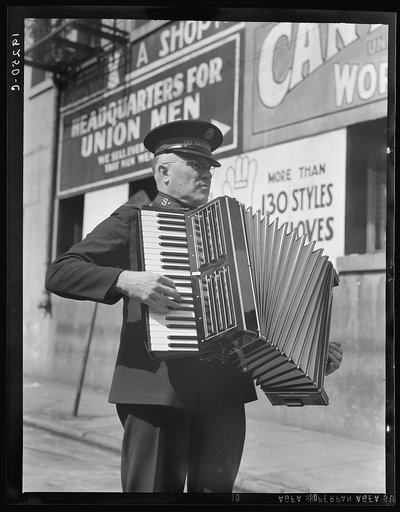 Solo. Salvation Army, San Francisco, California