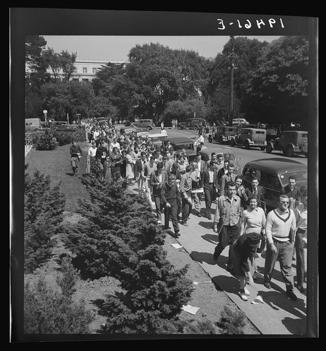 Campus of University of California, Berkeley, California. Students assembling for Peace Day address of General Smedley Butler