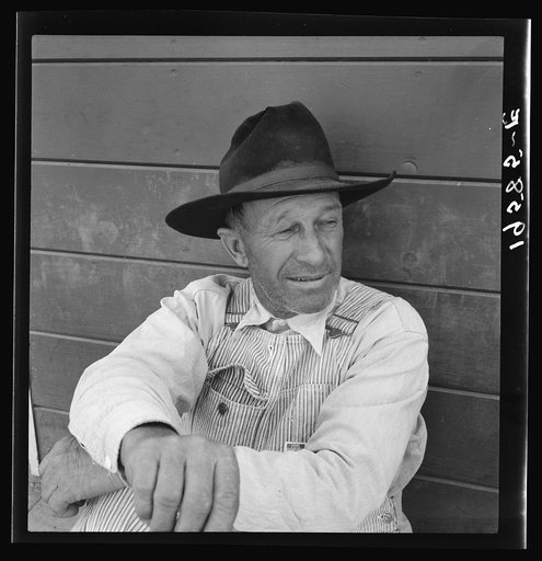 Tulare County, at Farm Security Administration (FSA) camp at Farmersville, California
