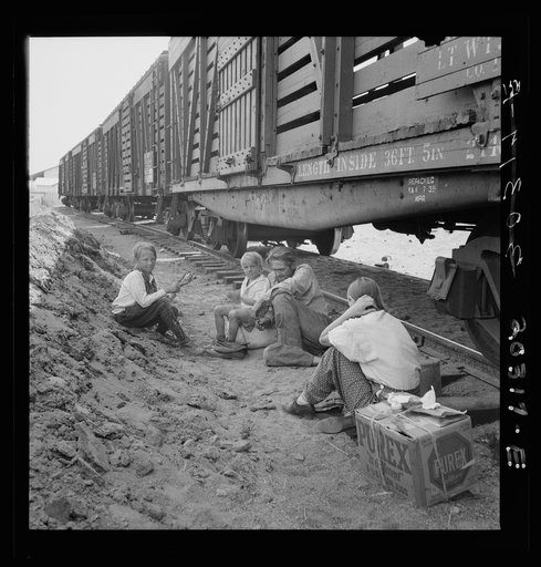 Untitled photo, possibly related to: Family who traveled by freight train. Washington, Toppenish, Yakima Valley