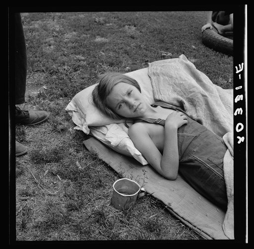 Sick migrant child. Washington, Yakima Valley, Toppenish