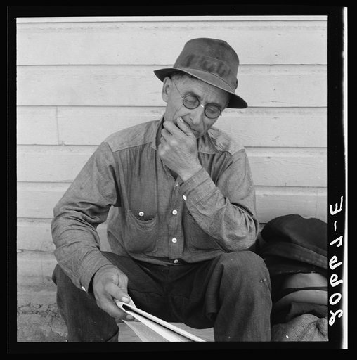 Single man, three weeks before opening of Klamath Basin potato harvest. California, Siskiyou County, Tulelake. See general caption number 43