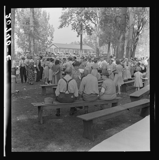 Oregon, Josephine County, Grants Pass. "California Day." A picnic in town park on the Rogue River. Hot Sunday afternoon in summer. Participants register