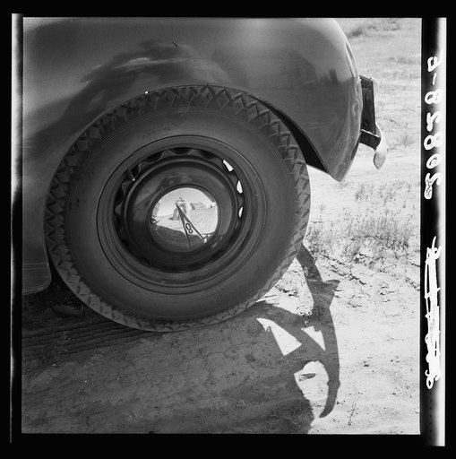 Untitled photo, possibly related to: Close-up view of abandoned dry land farmhouse in Columbia Basin. Washington, Grant County, one mile east of Quincy. See general caption number 35