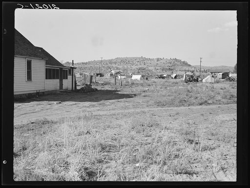 Squatters camp in potato town. Malin, Klamath County, Oregon. General caption number 64