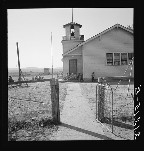 Lincoln Bench School and yard. Near Ontario, Malheur County, Oregon
